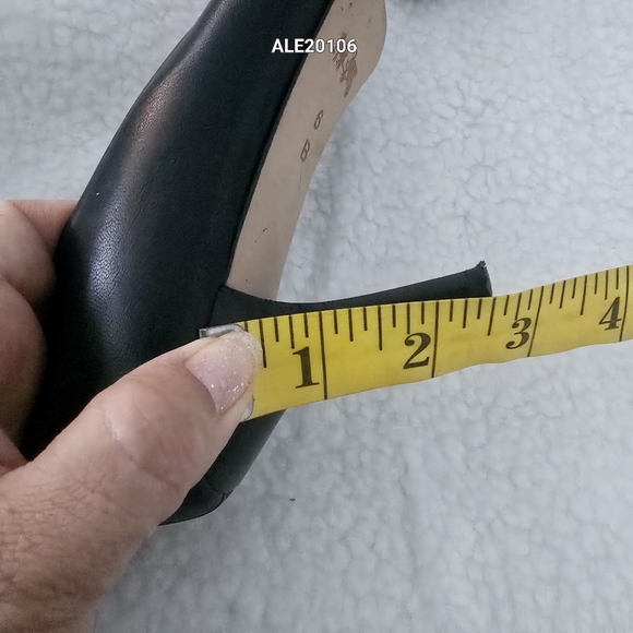 Coach Black Women's Heels Size 6 Leather and patent leather trim - Picture 6 of 12